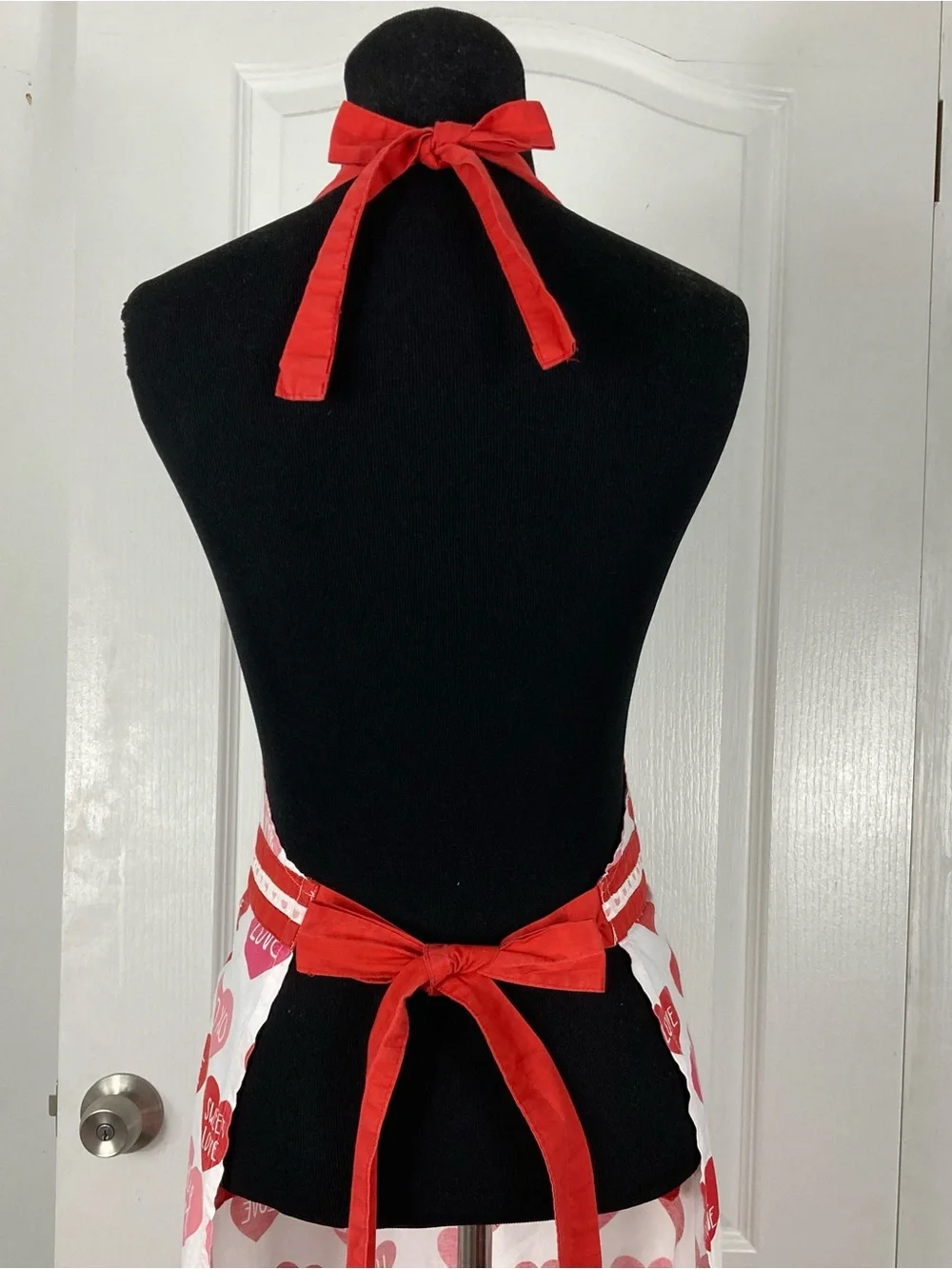 SUR LA TABLE Apron Red Love Heart Pom Pom Trim